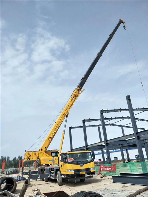 武平县超高层建筑钢结构吊装案例